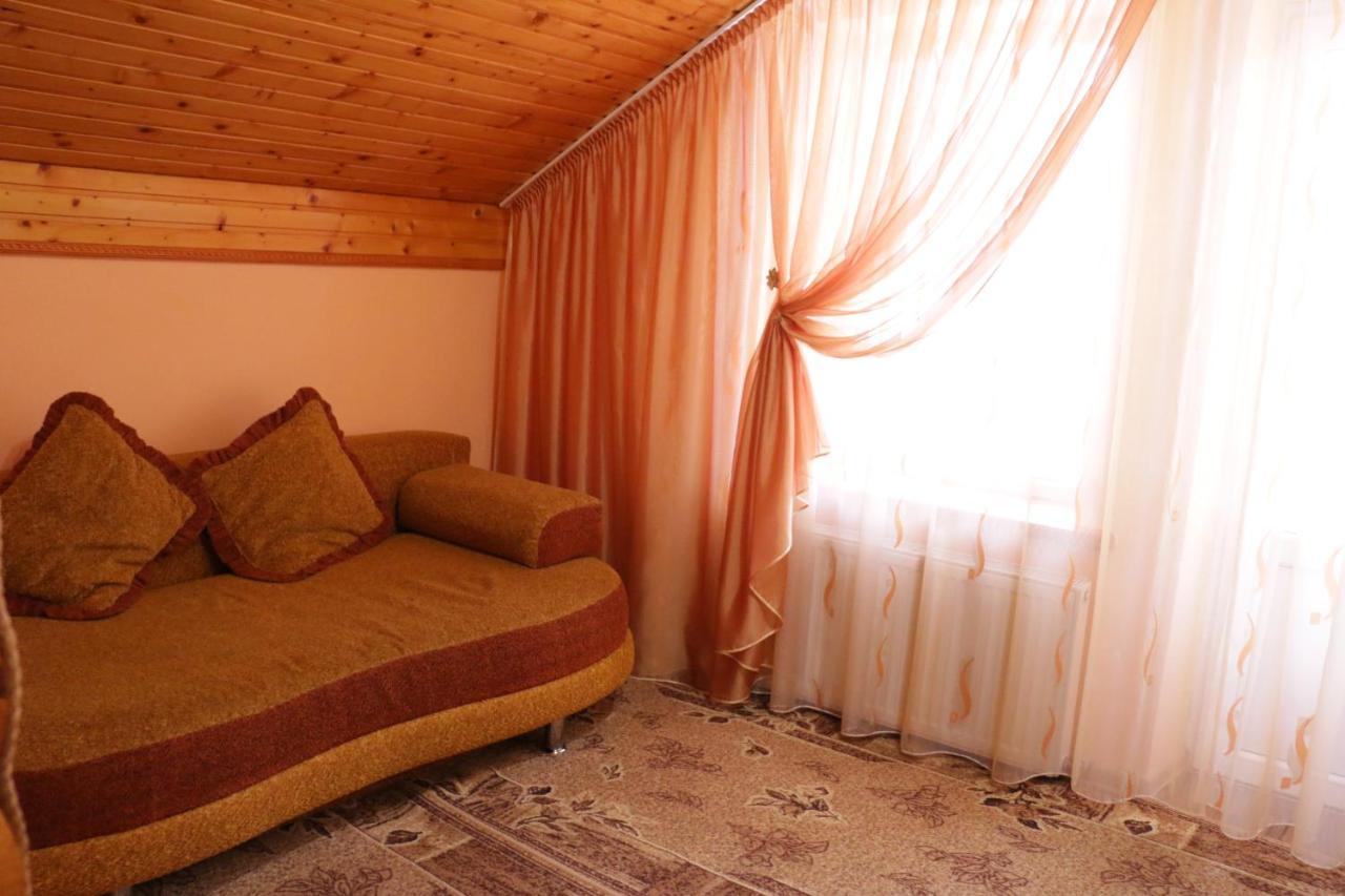 Hotel Karpatskyi Maetok Sławsko Zewnętrze zdjęcie